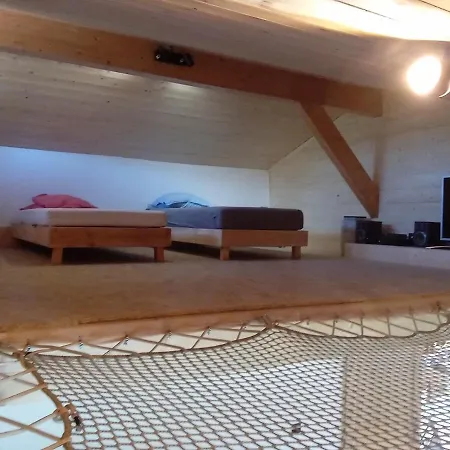 La De Jeromino, Bois Et Riviere Holiday home *