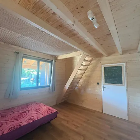 La De Jeromino, Bois Et Riviere Holiday home